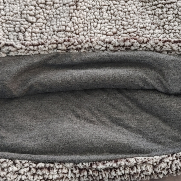 *SOLS* Fleece Sweater - Picture 4 of 5